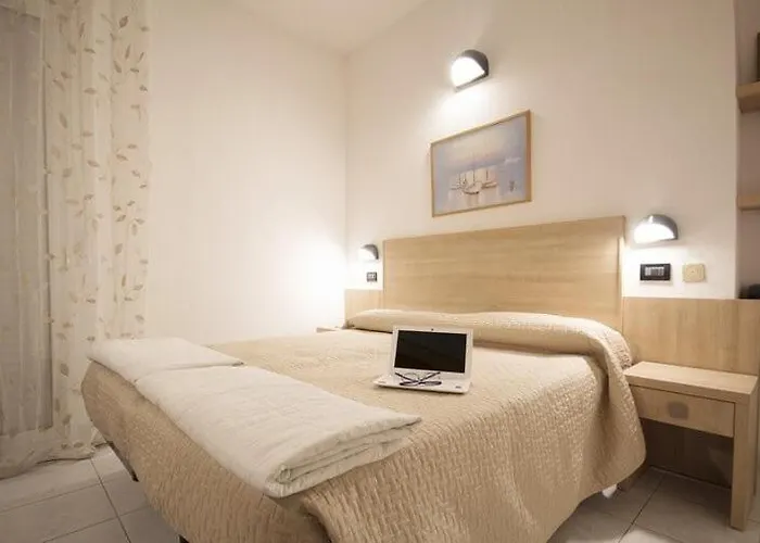 Szálloda Globus 3*