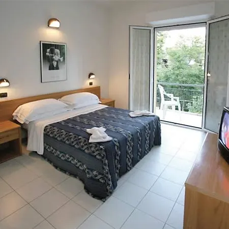 Hotel Globus