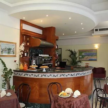 Globus 3* Rimini